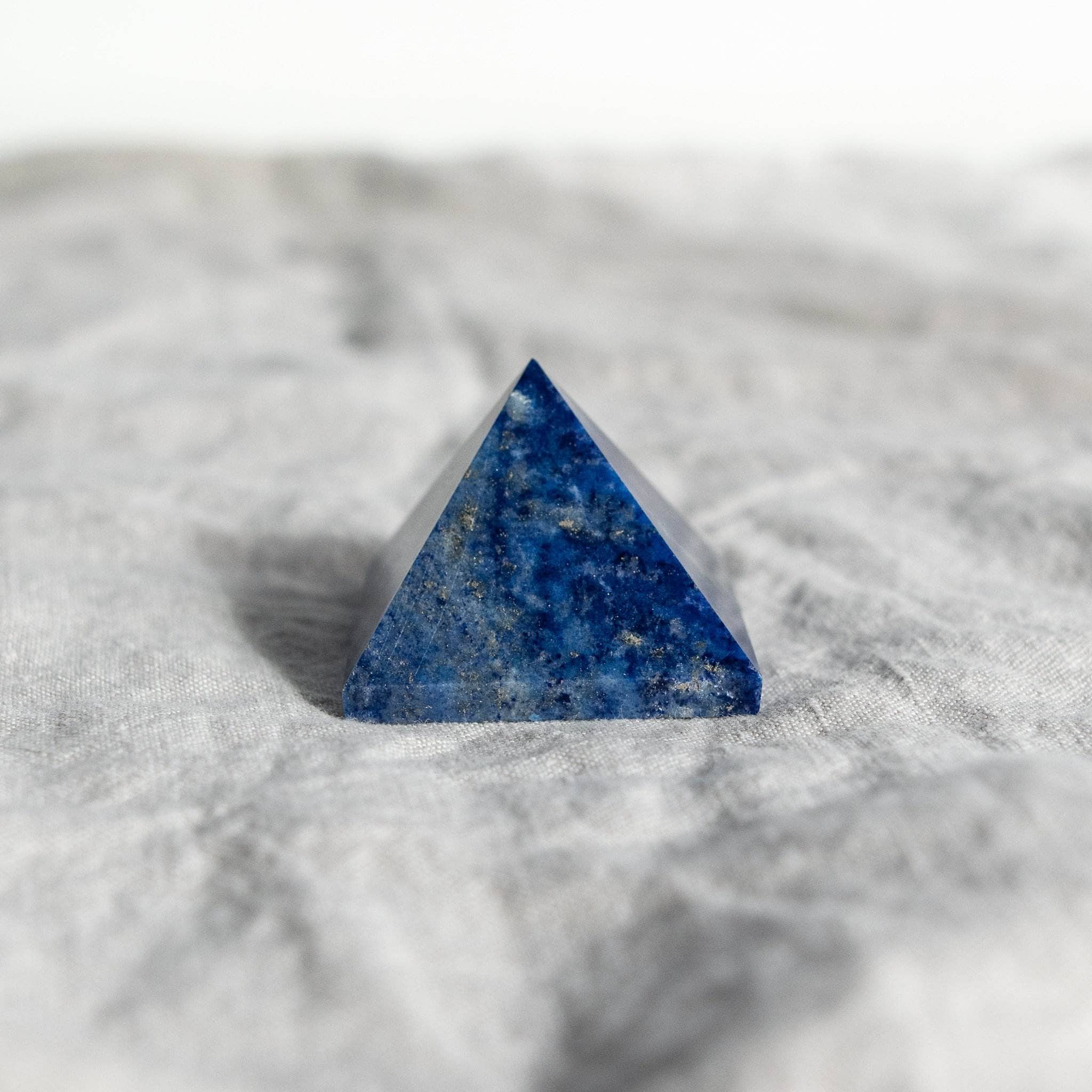 DSC_0048 Lapis Lazuli Pyramid - Image 4