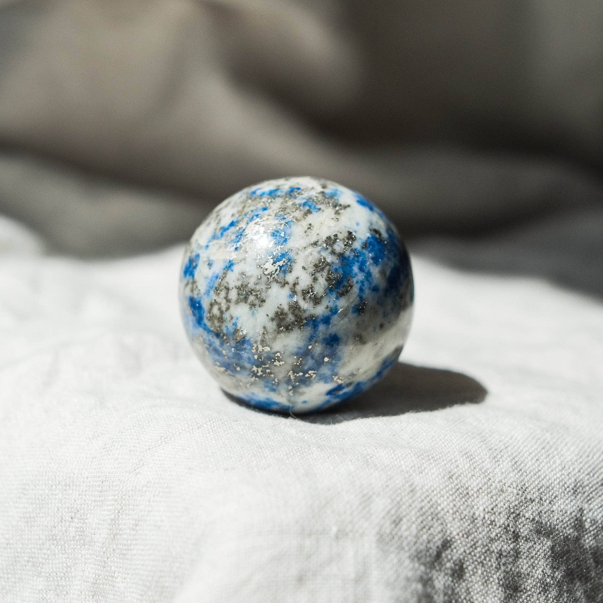 DSC_0187 Lapis Lazuli Sphere with Tripod - Image 6