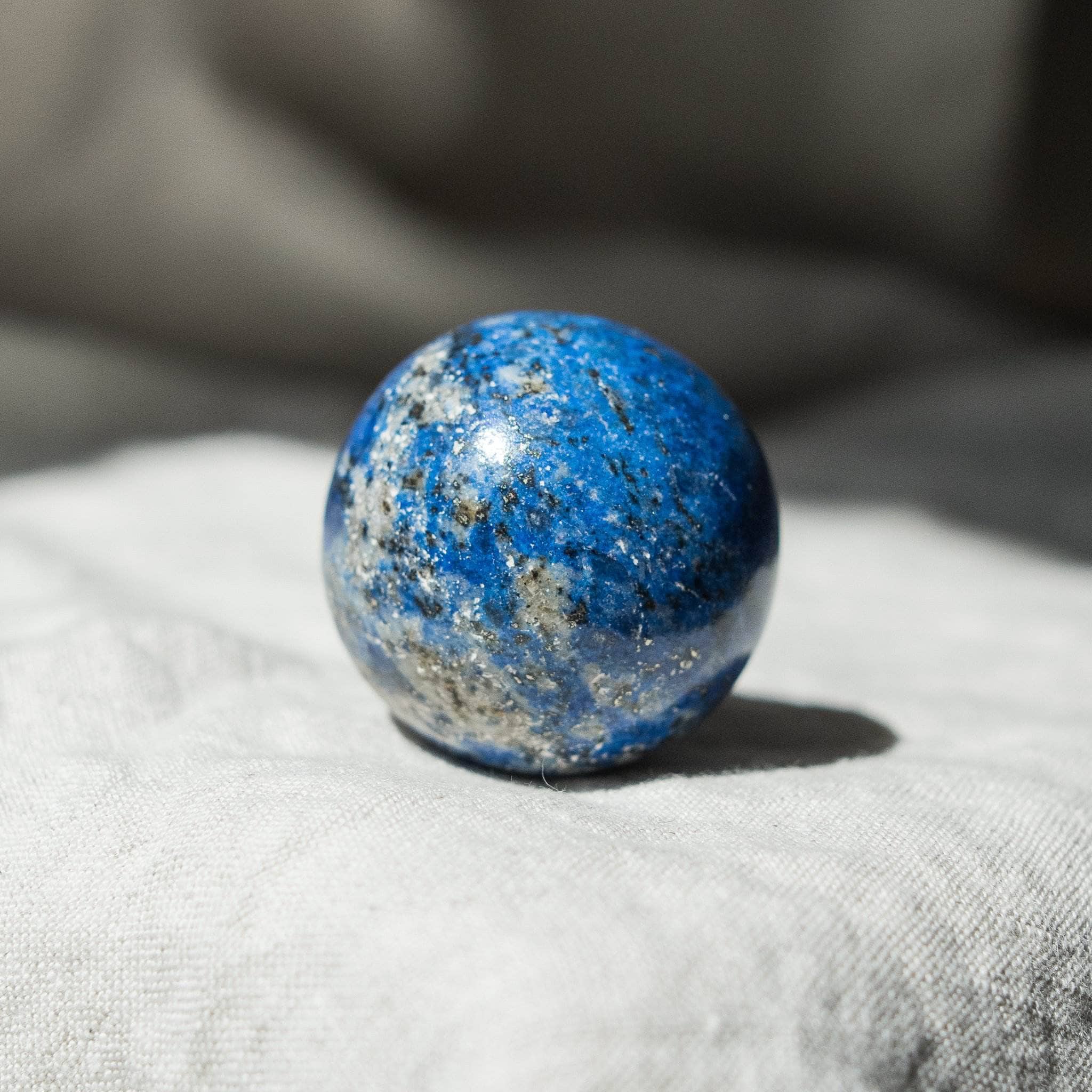 DSC_0188 Lapis Lazuli Sphere with Tripod - Image 3