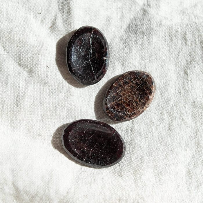 Garnet Worry Stone - Image 2