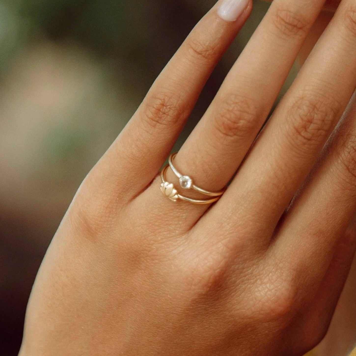 SP_Kanoelehua_9883 Lotus Gold Ring - Image 3