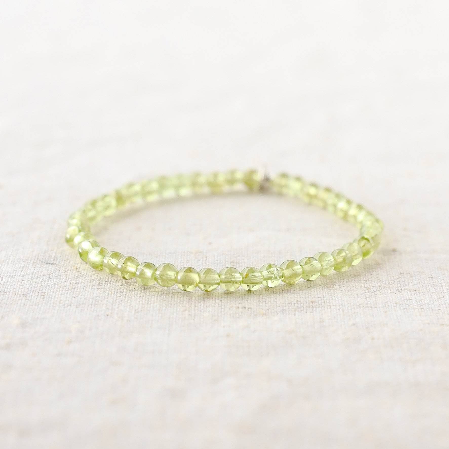 SP_TinyRituals_8548 Peridot Energy Bracelet - Image 3