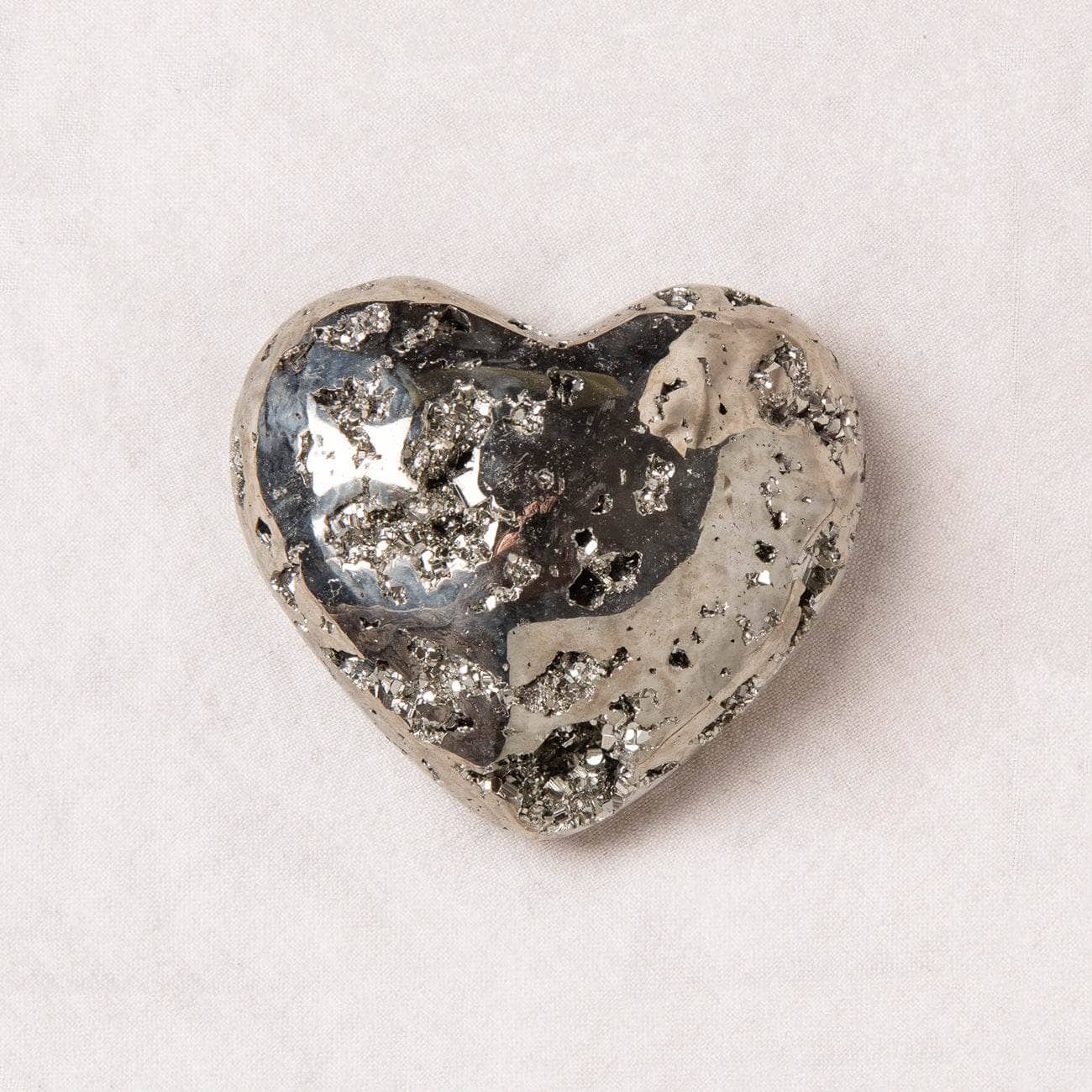 S_4710e953-b546-4859-8b8b-67258ace21b4 Natural Pyrite Heart - AAA Premium Quality - Image 1
