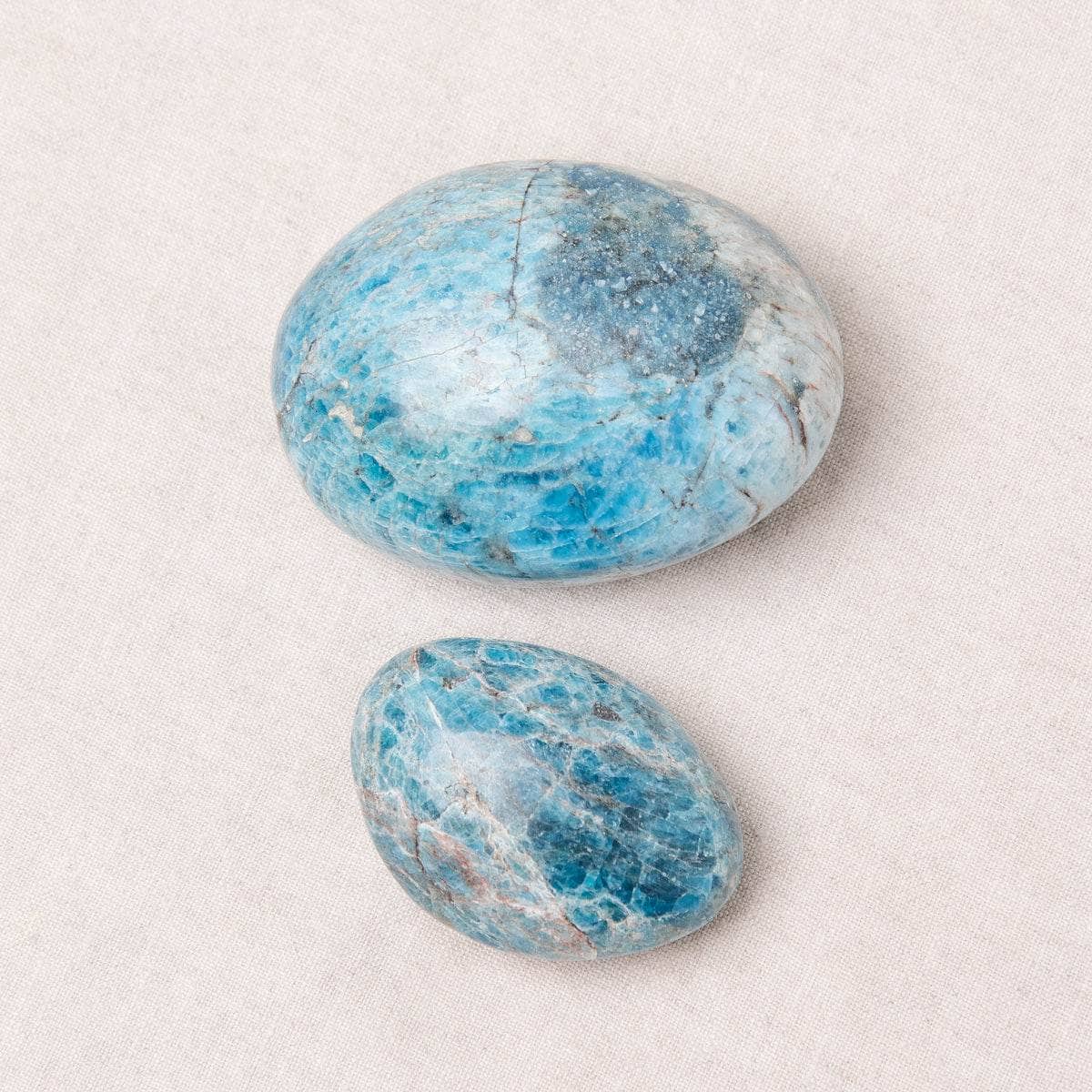 Studio-Session-2432 Blue Apatite Palm Stone - AAA Premium Quality - Image 3