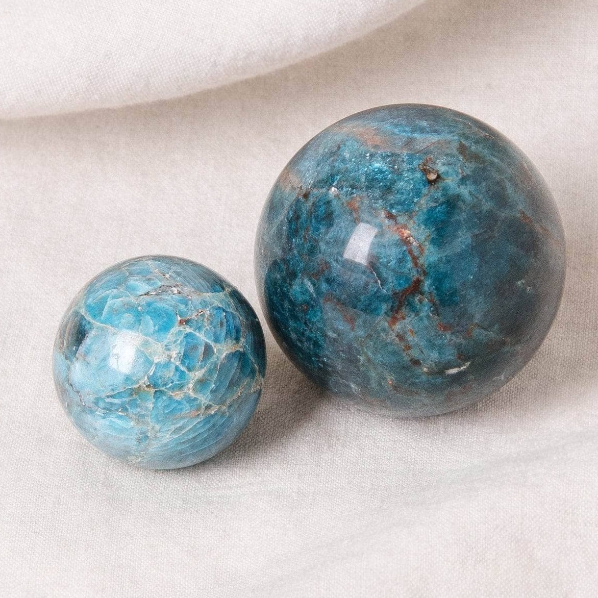 Studio-Session-3533 Apatite Sphere with Tripod - Image 3