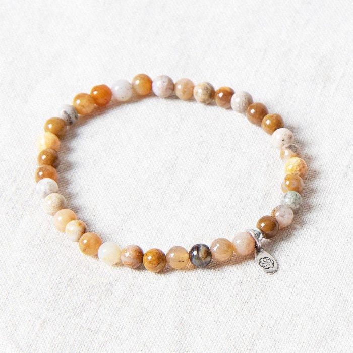 Natural Coral Jade Chrysanthemum Energy Bracelet - Image 4