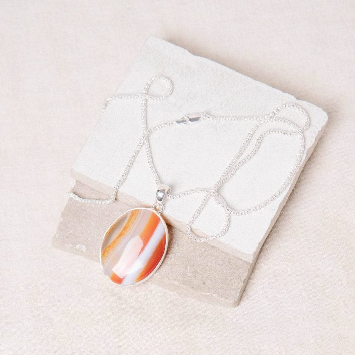 Carnelian Banded Agate Oval Pendant Necklace - Image 20