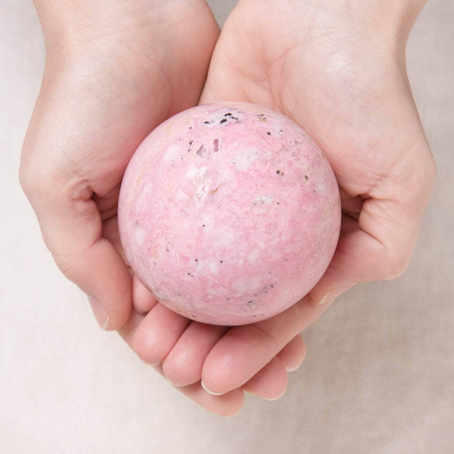TR-FFS-RHO-ml-XL Peruvian Rhodonite Sphere with Tripod - AAA Premium Quality - Image 12