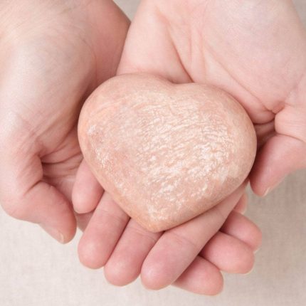 Peach Moonstone Hearts - AAA Premium Quality