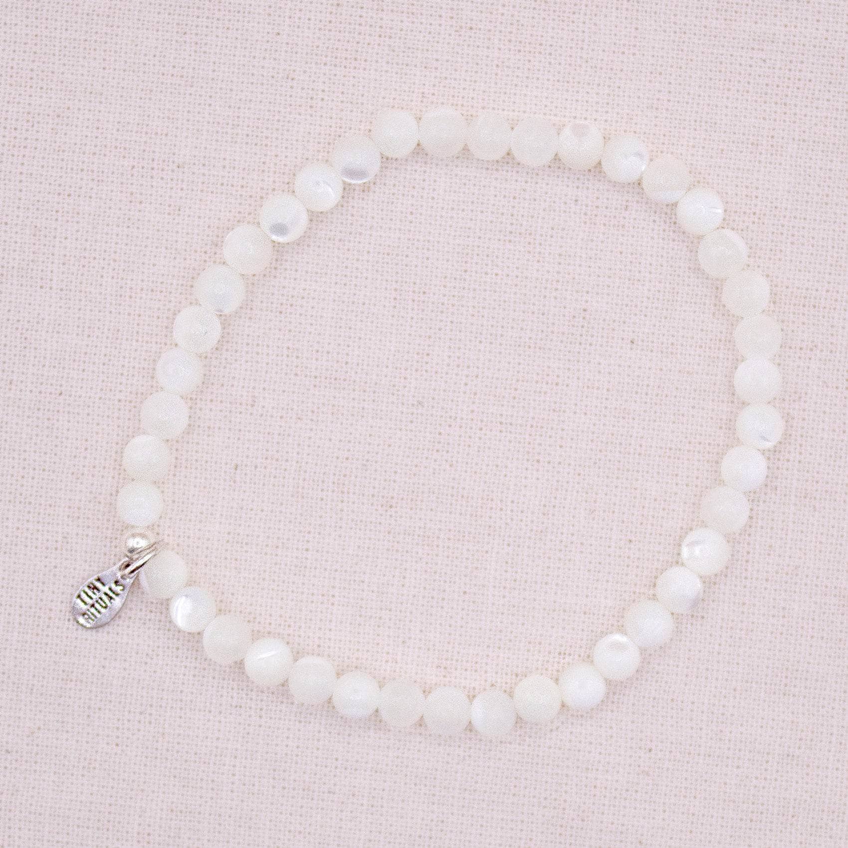 TR-MH01-TS-6-2_da9483e2-93e2-450f-91b5-5485ab9eb17f Tridacna Shell Energy Bracelet - Image 2