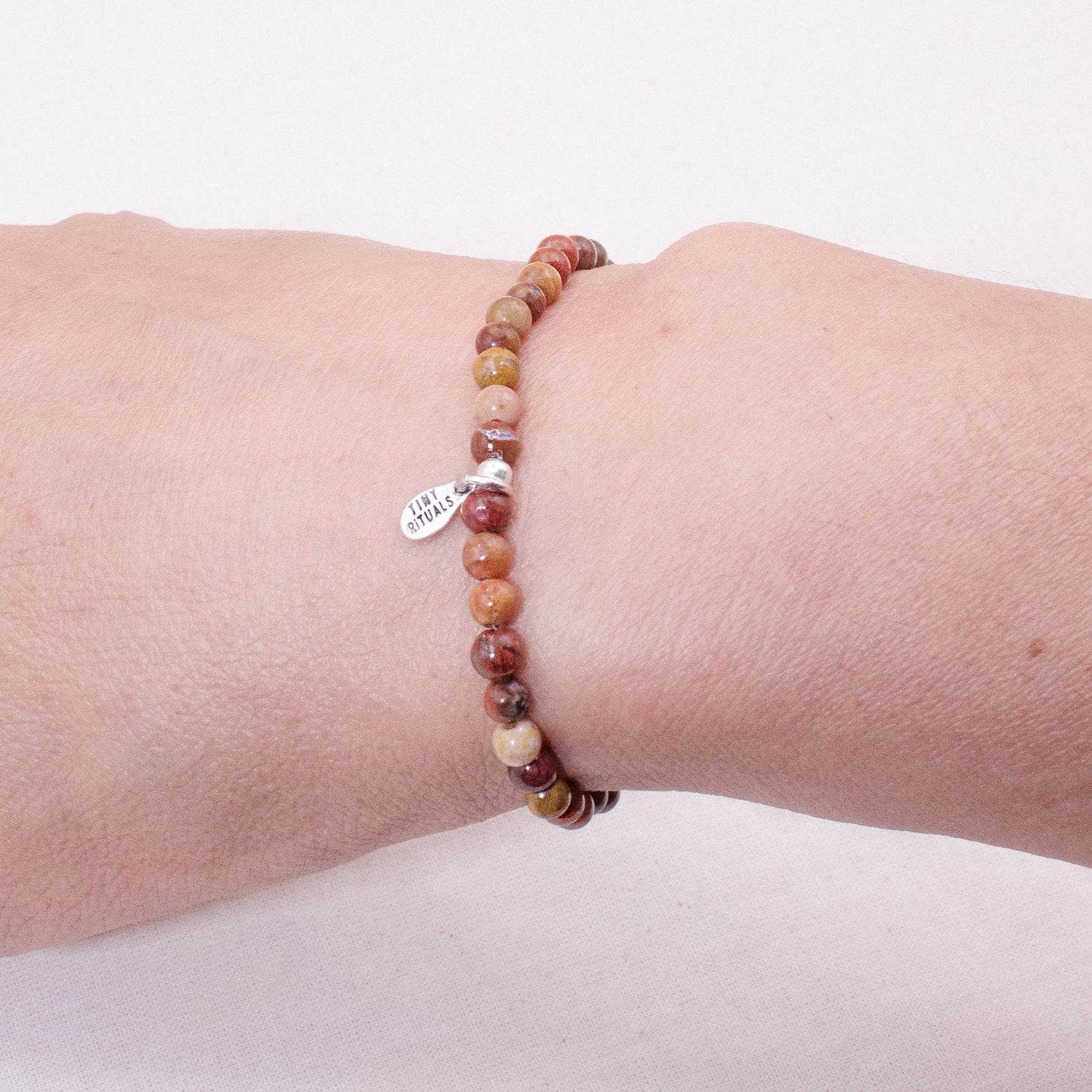 TR-MH01-WSRA-6_47415846-f9b3-46f3-bfb9-d254a9bb7910 Warring State Red Agate Energy Bracelet - Image 2