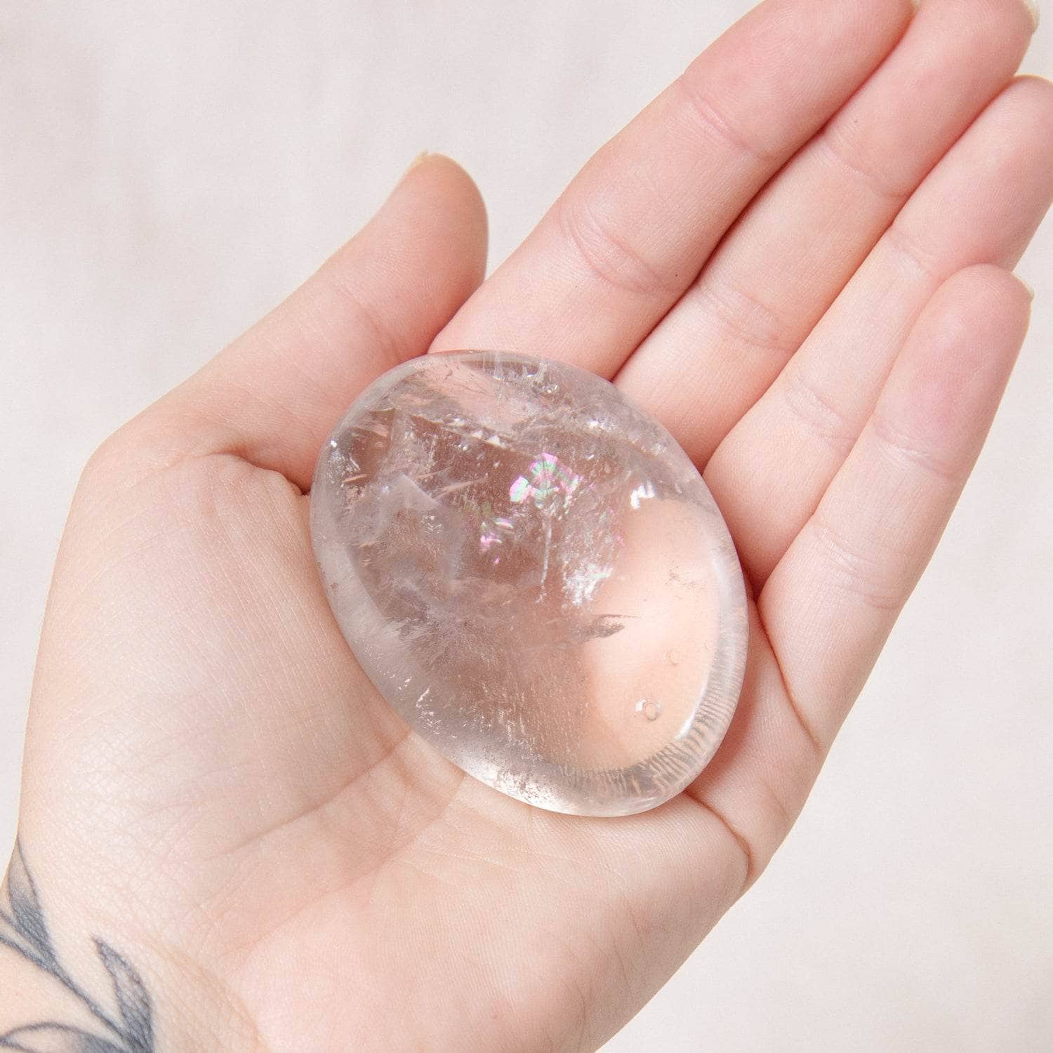 TR-PS-SMQ-MI-m-4 Smoky Quartz Palm Stones - AAA Premium Quality - Image 5