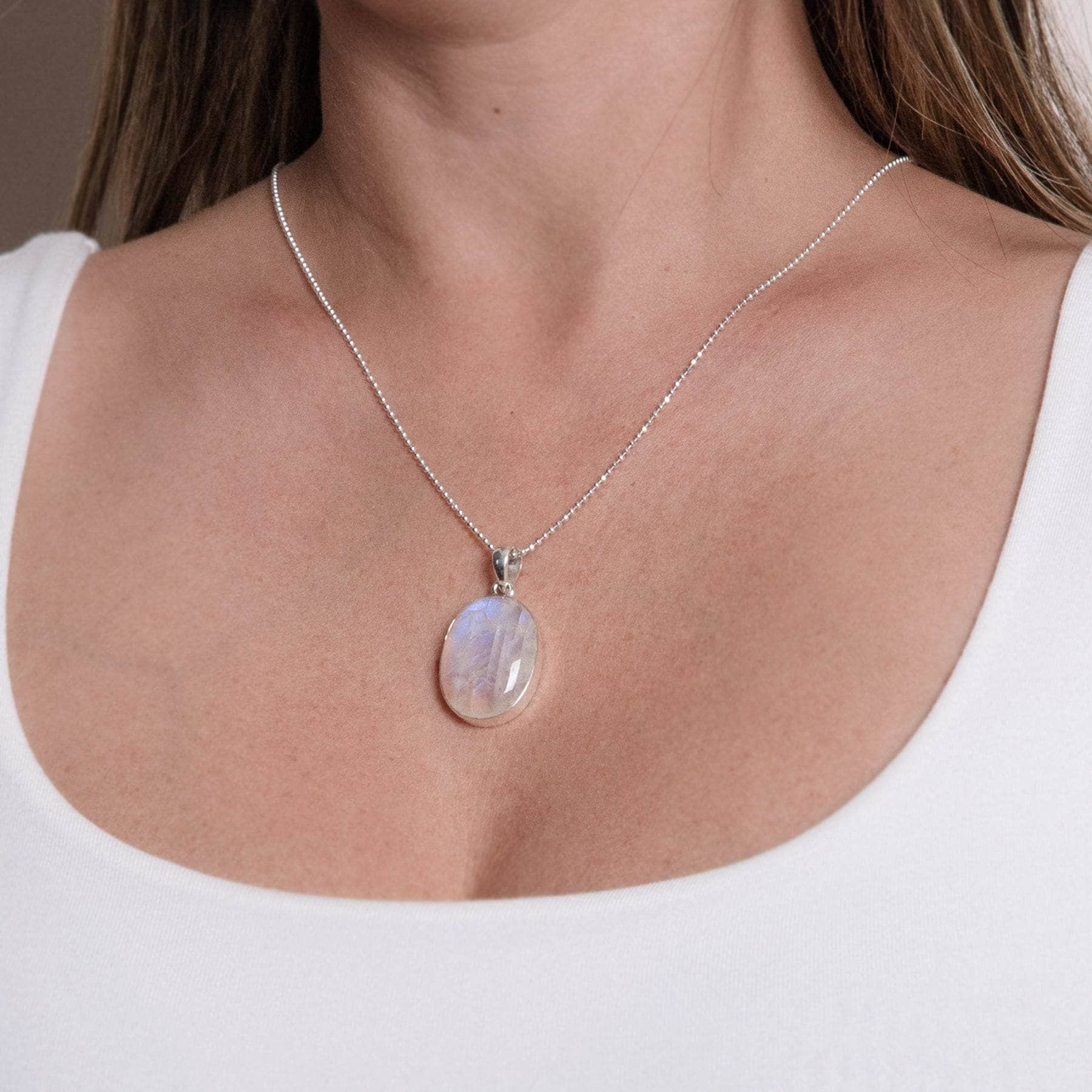 TR-RBM-1-574 Rainbow Moonstone Oval Pendant Necklace - Image 1