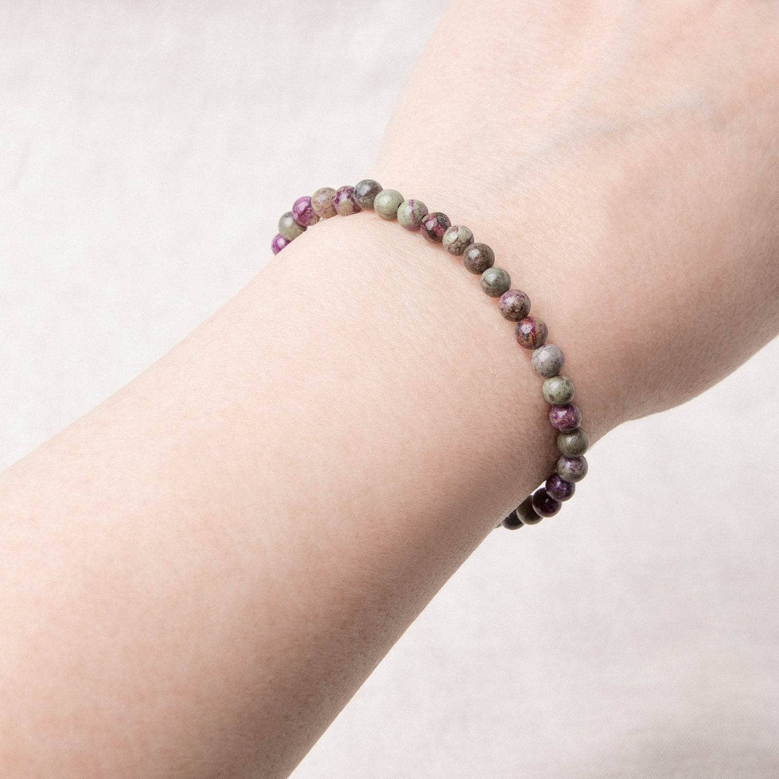 TR10-4 Sugilite (Atlantisite Stichtite) Energy Bracelet - Image 2