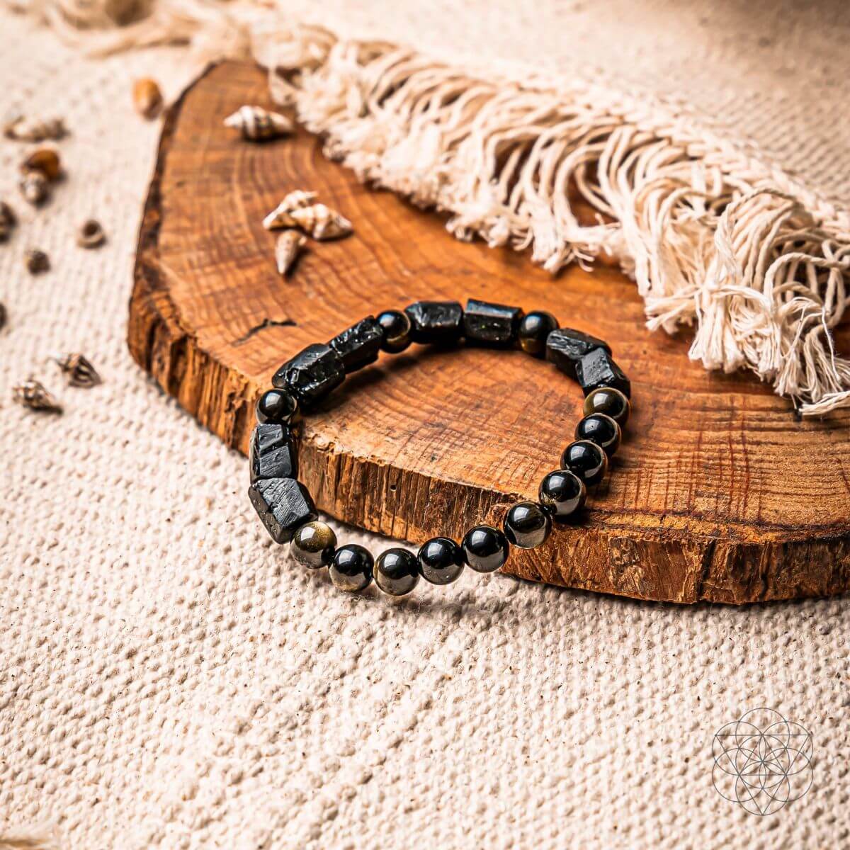 the-spiritual-protection-bracelet-8776170 The Spiritual Protection Bracelet - Image 5