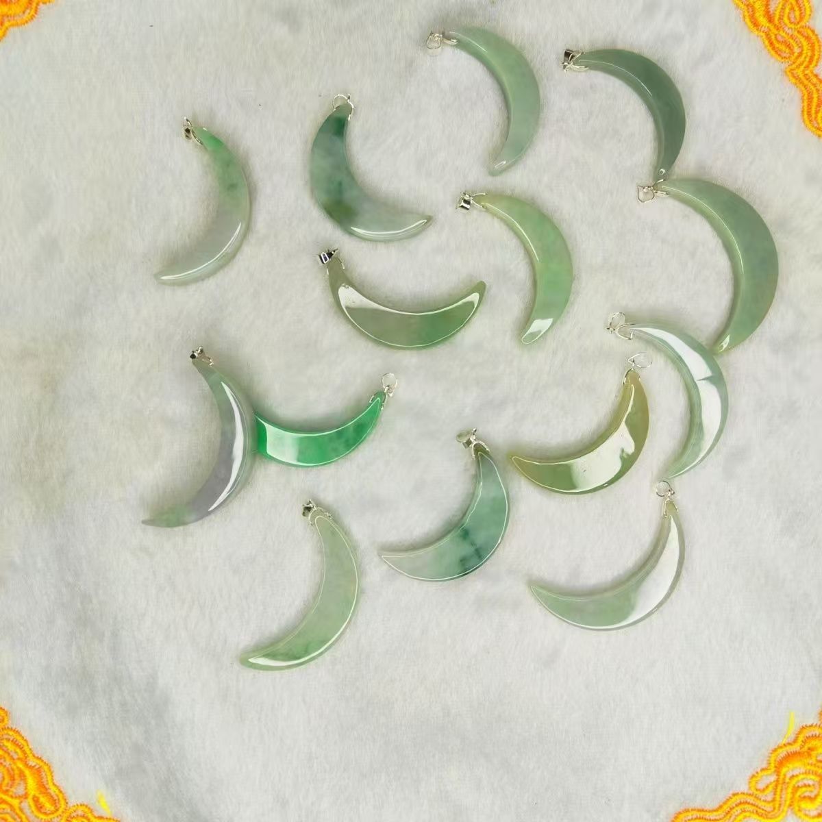 fcsc-003 Crescent Jade Pendant - Image 7