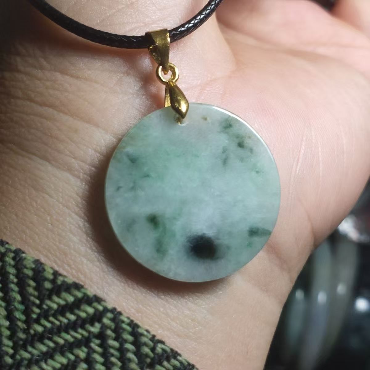 fcsc-010 Jadeite Wu Shi Pai Pendant - Image 3